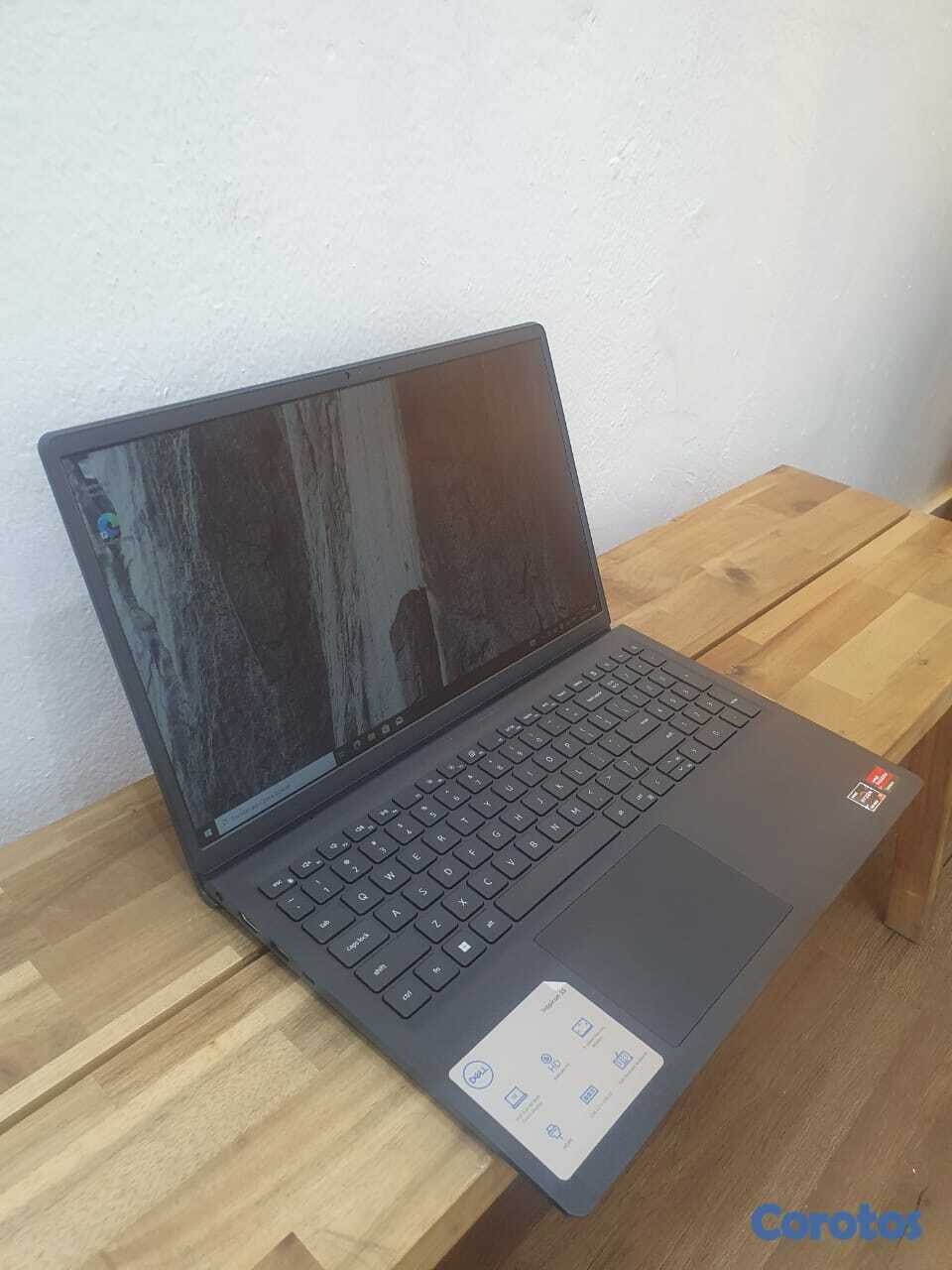 computadoras y laptops - Laptop Dell Inspiron 15, AMD Ryzen 7 7730U, 16GB R 1