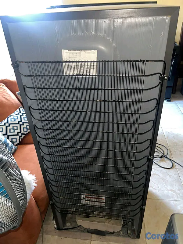 electrodomesticos - Nevera whirlpool de 8 pies 2