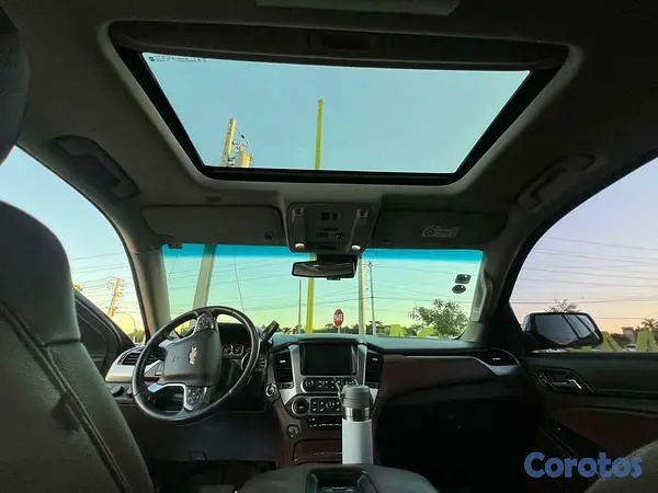jeepetas y camionetas - Chevrolet tahoe premier 2020 4