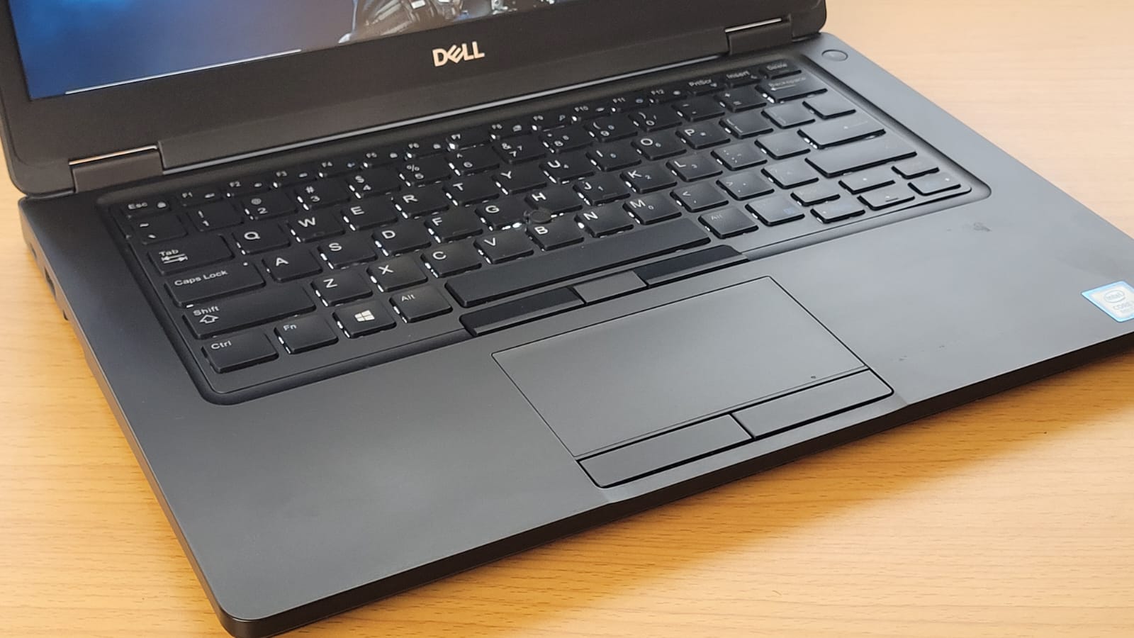 computadoras y laptops - Laptop Dell Laitude 5480 i5 8va 8GB 128SSD 14 PLG  1