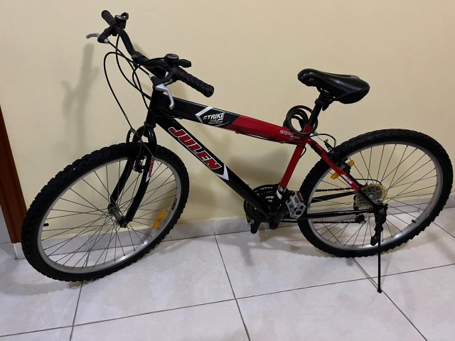 bicicletas y accesorios - Bicicleta con cambios aro 26