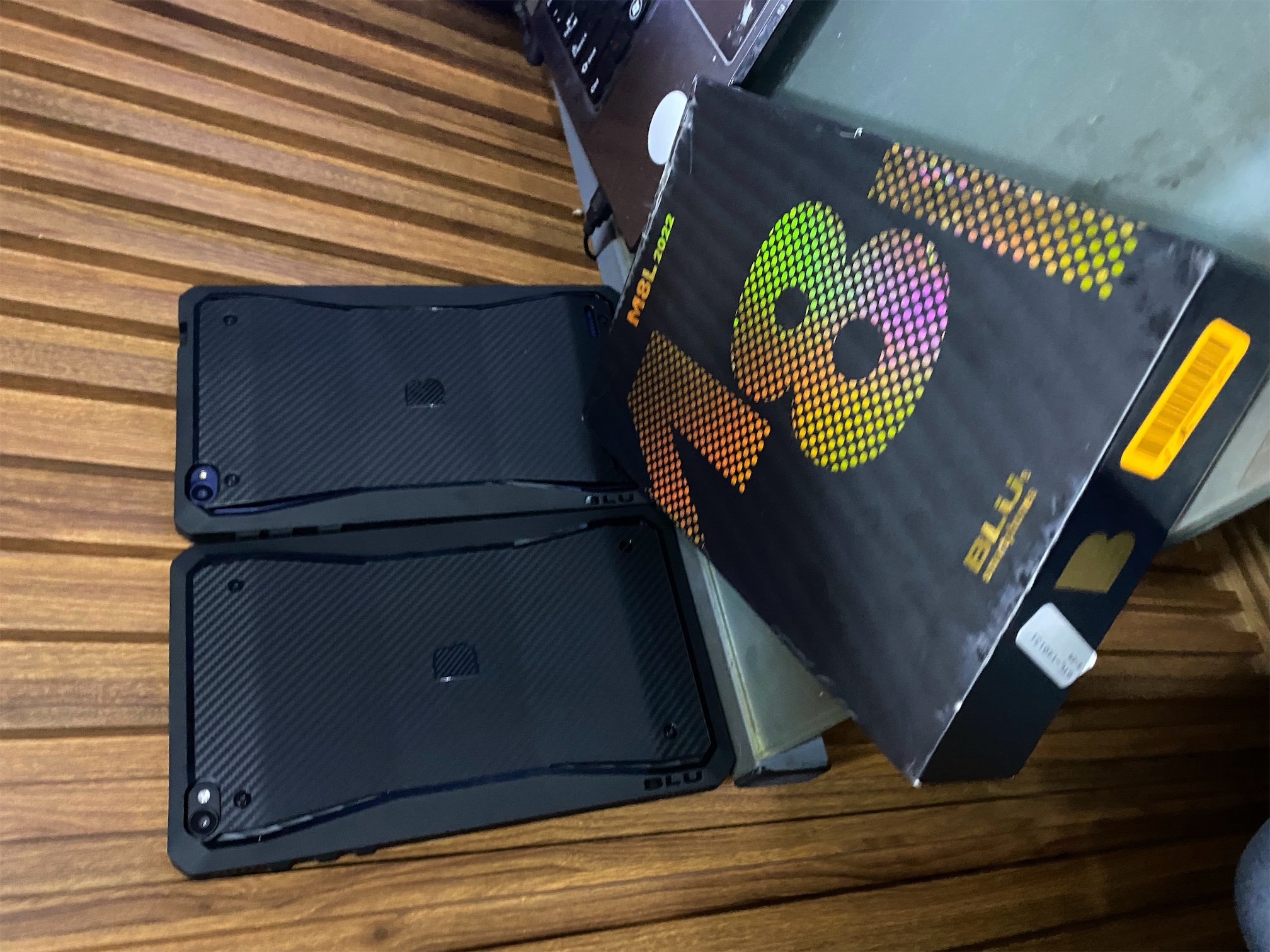 celulares y tabletas - Tablet BLU M8L 2022 sim para red 32GB  3