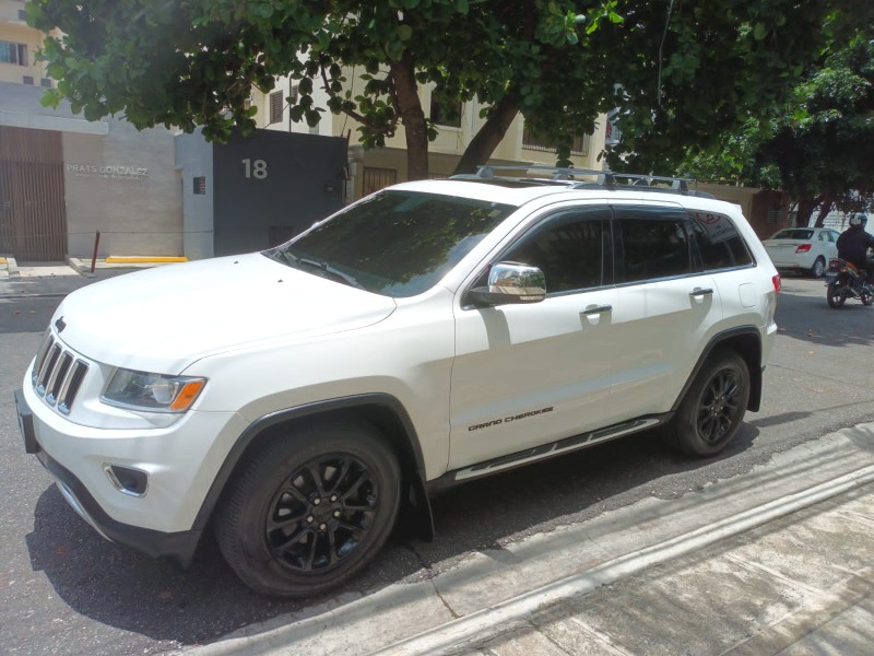 jeepetas y camionetas - Jeep grand cherokee limited 2015 4