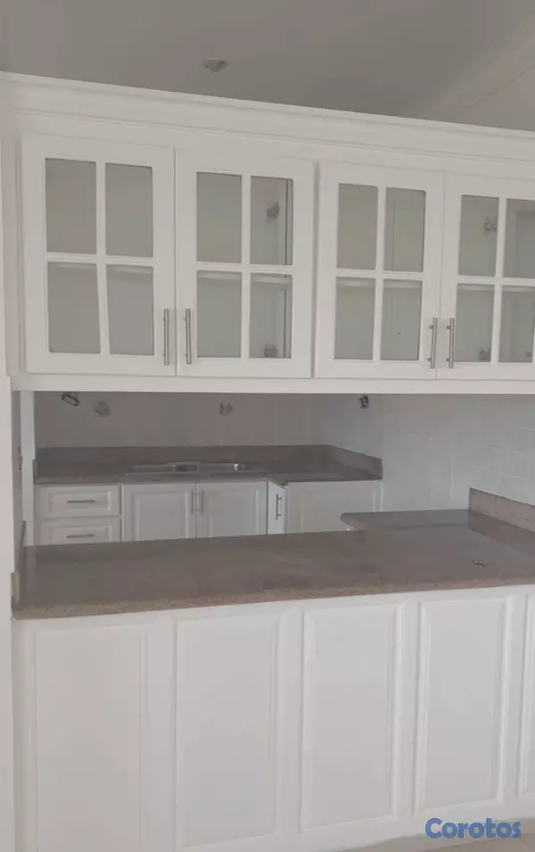 apartamentos - Apto alquiler Evaristo Morales 170Mt2 2