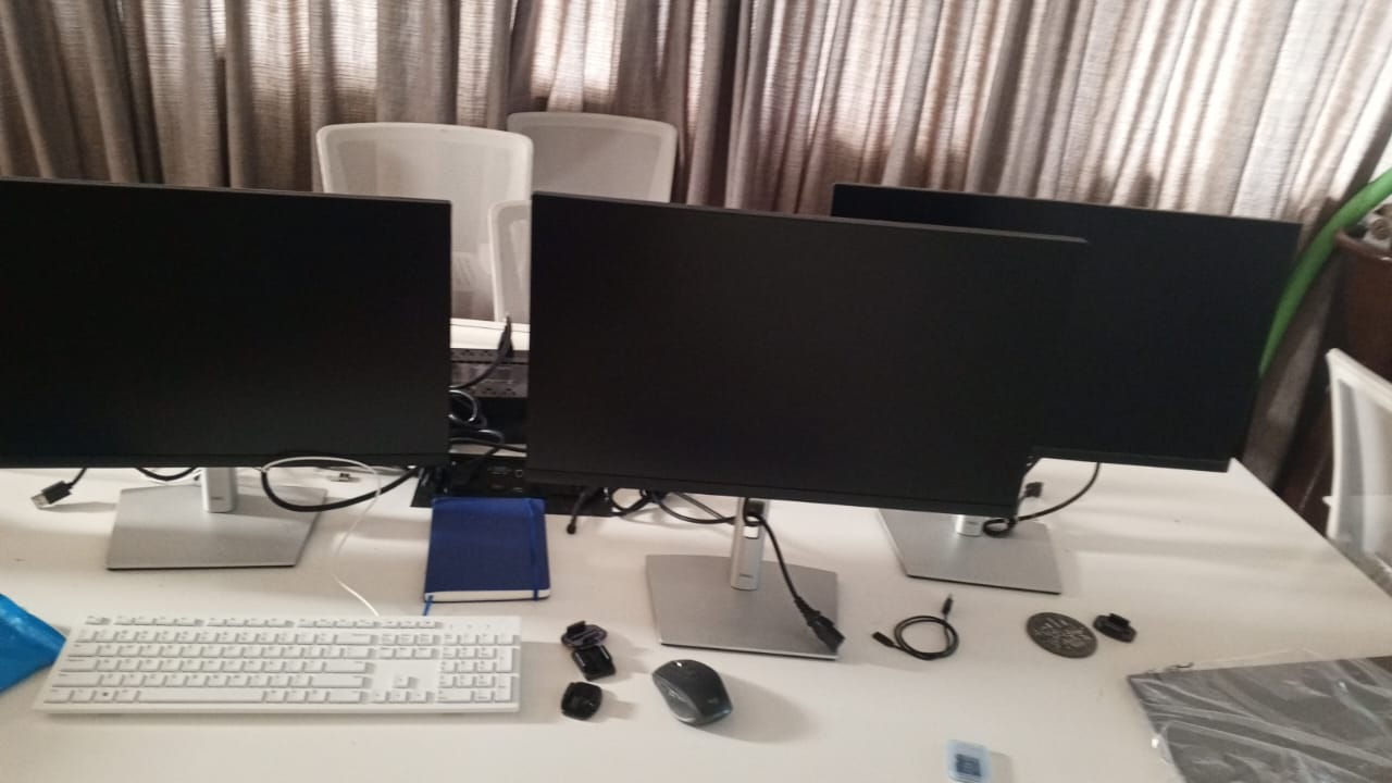 computadoras y laptops - Monitores Dell Full HD 24 Pulgadas  5