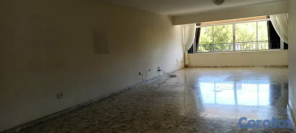 apartamentos - Ubicación privilegiada frente al parque, en el exc 8