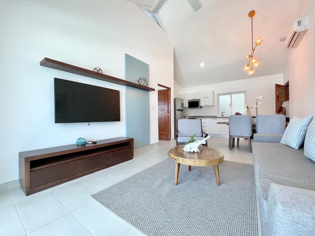 LUXURY APARTMENT FOR RENT - ALL UTILITIES AND SERVICES INCLUDED! IN CABARETE 