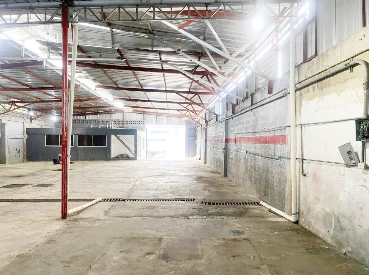 oficinas y locales comerciales - Nave comercial céntrica  3
