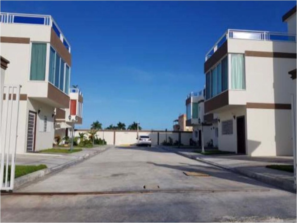 casas vacacionales y villas - CASA 3 NIVELES AMUEBLADA,  EN BAVARO, RES. VILLAS ALTAS, BUENA VISTA, PUNTA CANA