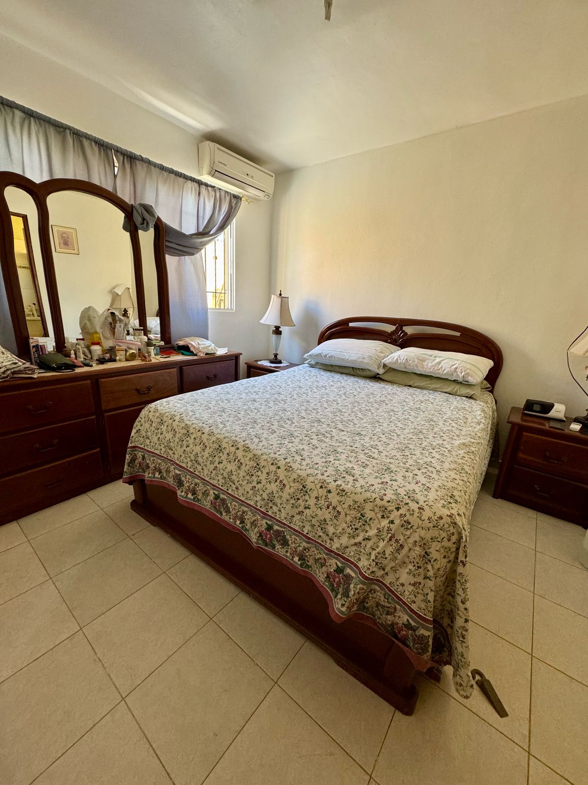 casas - casa de OPORTUNIDAD en STO DGO Este con 212.76 mts 1