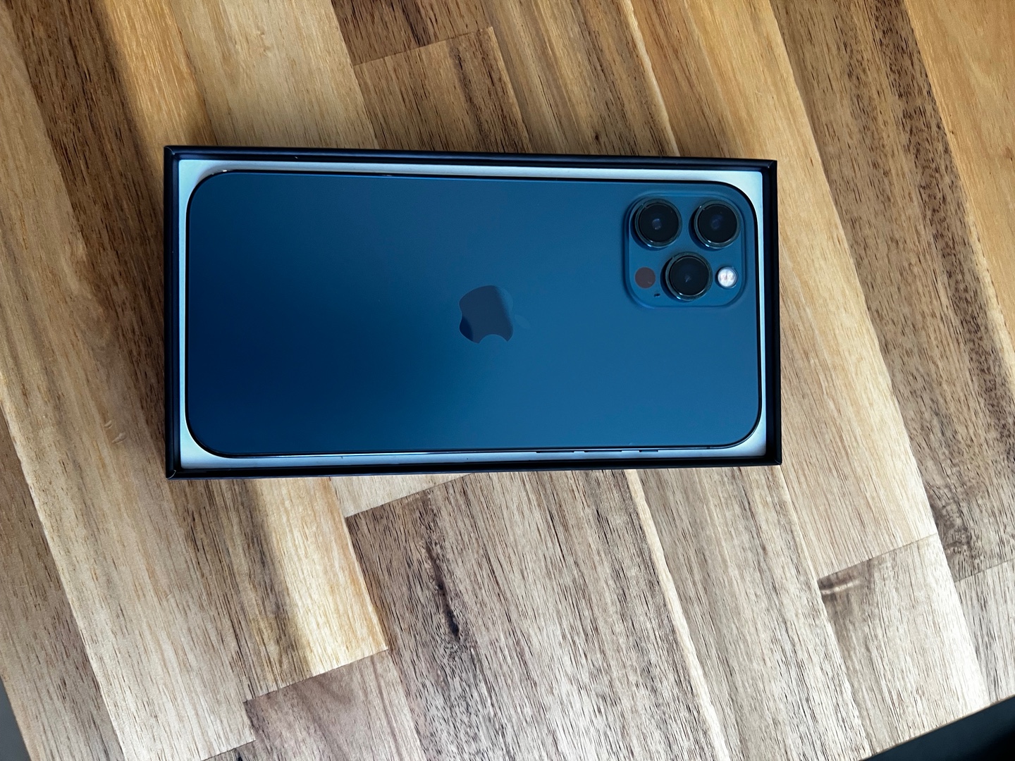 celulares y tabletas - iPhone 12 Pro Max , nuevo en su caja,con todo sus accesorios , 256 Gb