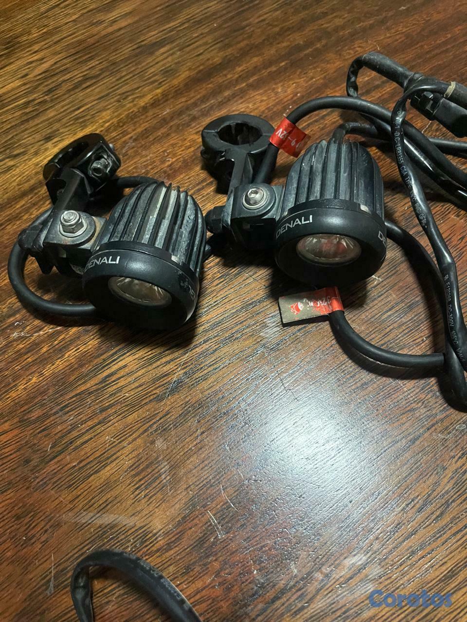 accesorios para electronica - Juego de 4 luces Led DENALI con ramal y bases 2