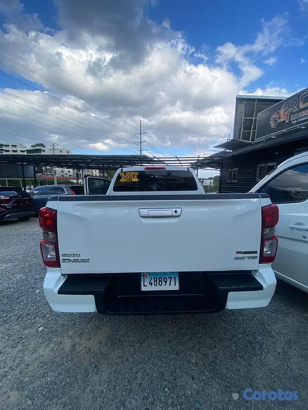 jeepetas y camionetas - Isuzu Dmax 4x4 2024 8