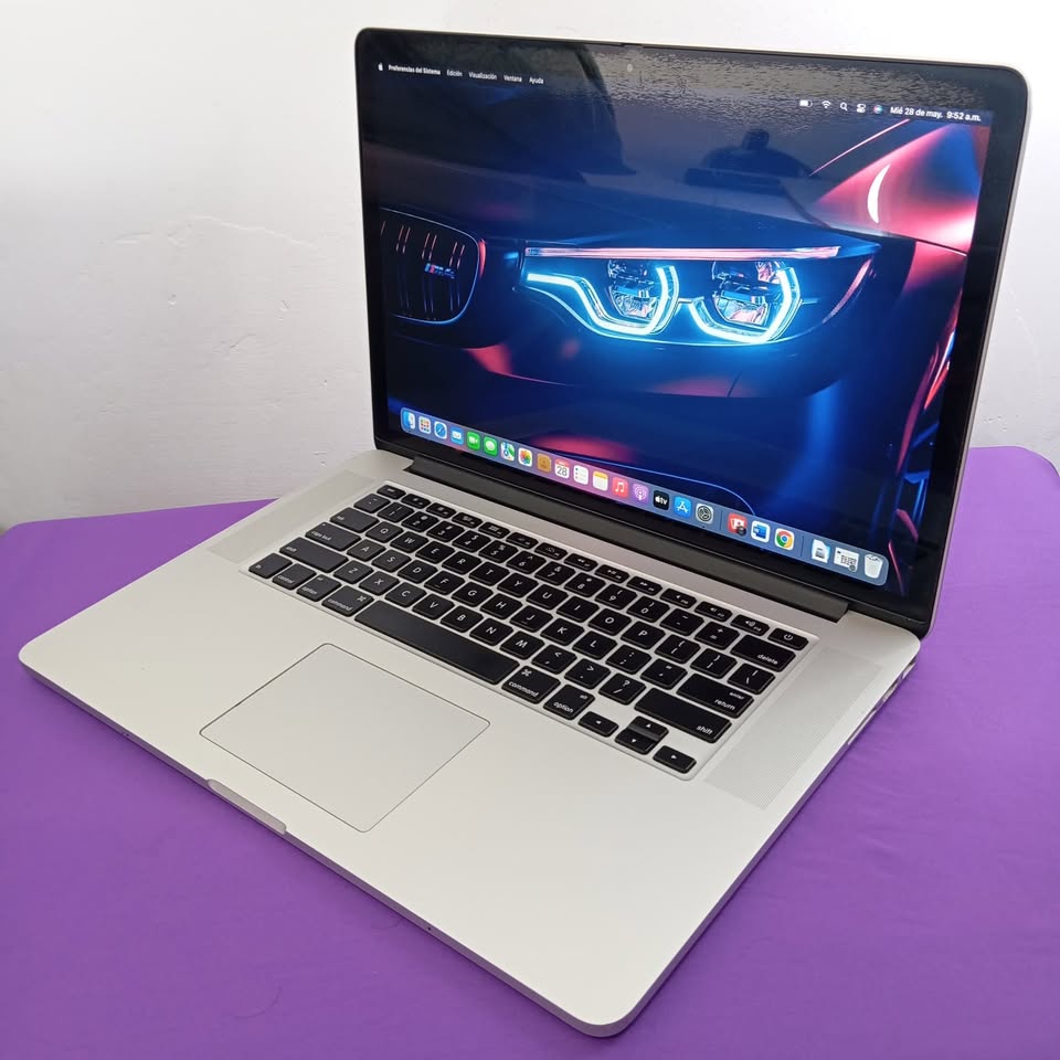 computadoras y laptops - MacBook Pro A1398 Core i7 2.2 Ghz  4 nucleos 2015  0