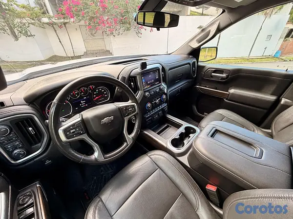 jeepetas y camionetas - Chevrolet Silverado RST DURAMAX 2020 20