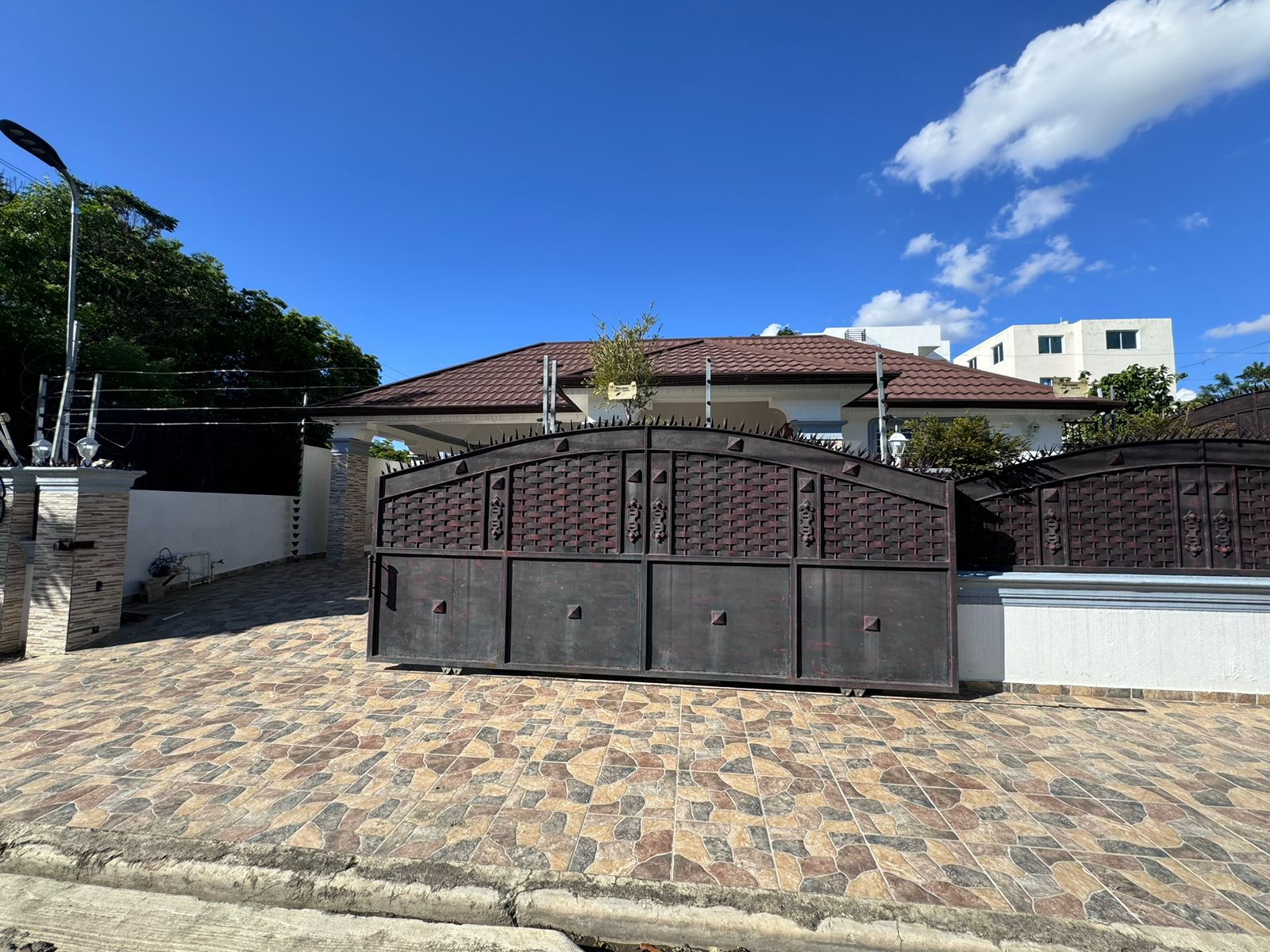 casas - CASA EN VENTA EN CORONA PLAZA, LA BARRANQUITA.