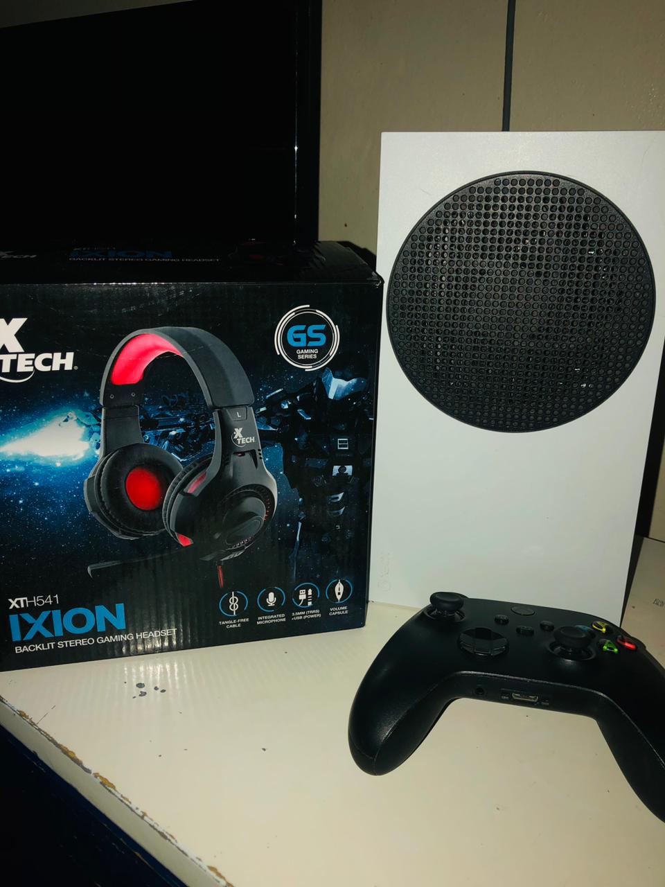 consolas y videojuegos - Xbox series s 512gb y Audífonos X tech