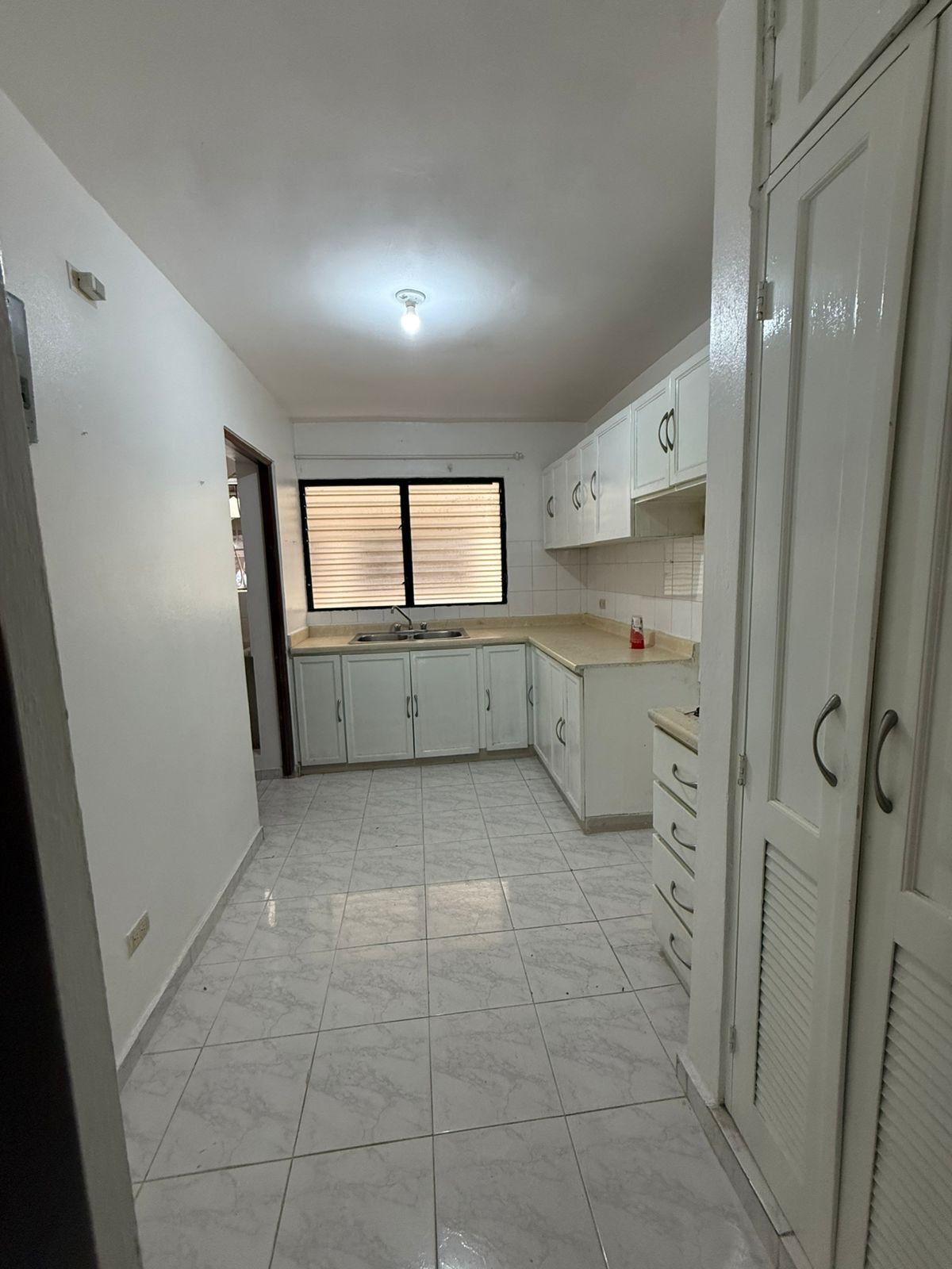 apartamentos - Alquilo Apartamento  1er piso e arroyo hondo viejo 6