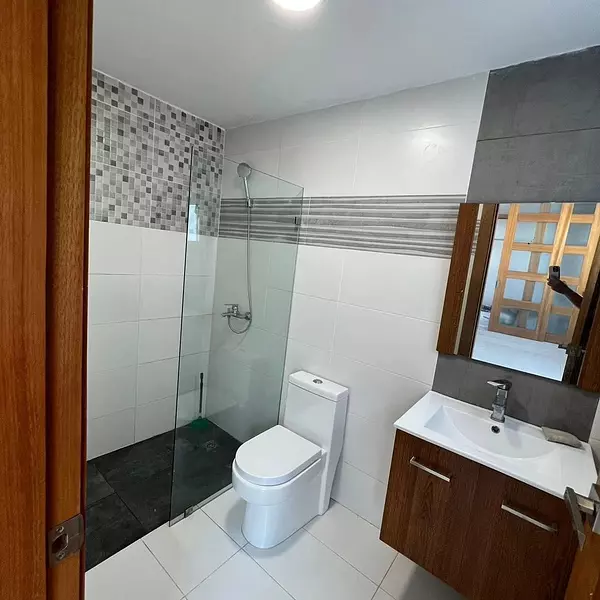 apartamentos - Vendo apartamento Renacimiento
3er ps 
2 hab
SD $165,000 3