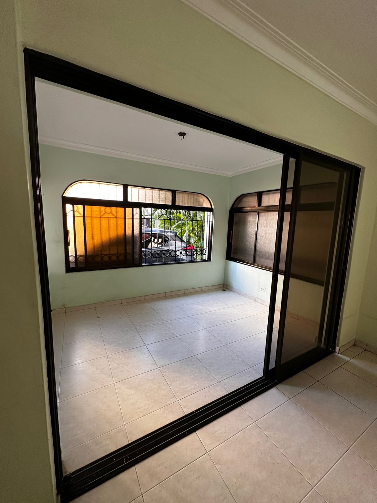 apartamentos - Apto Remodelado 3 Hab. en Alquiler Evaristo Morale 8