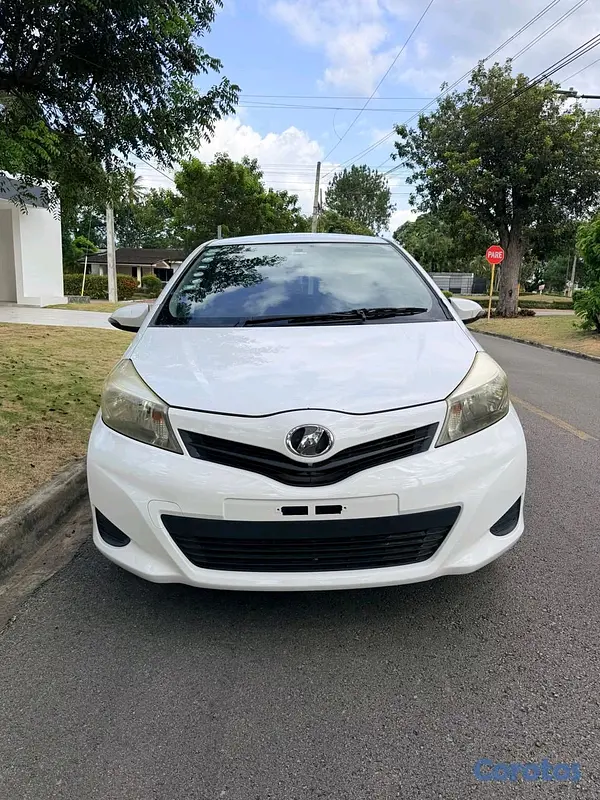 carros - Toyota vitz 2012 9