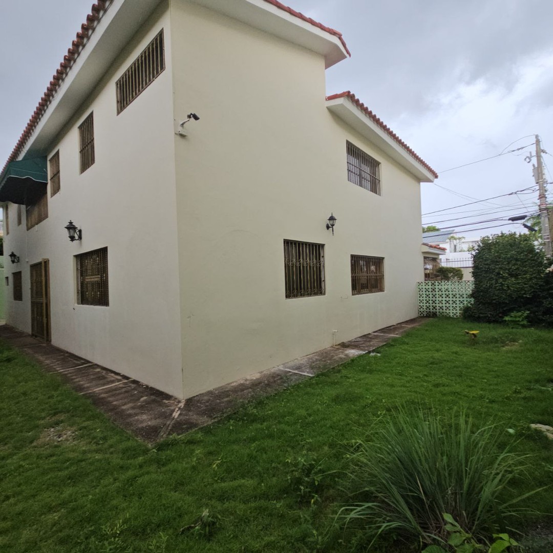 casas - Venta de Casa en La Castellana con Patio Zona Residencial 0