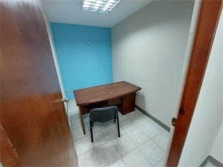 oficinas y locales comerciales - Millon 50 metros 3500 mil pesos 6