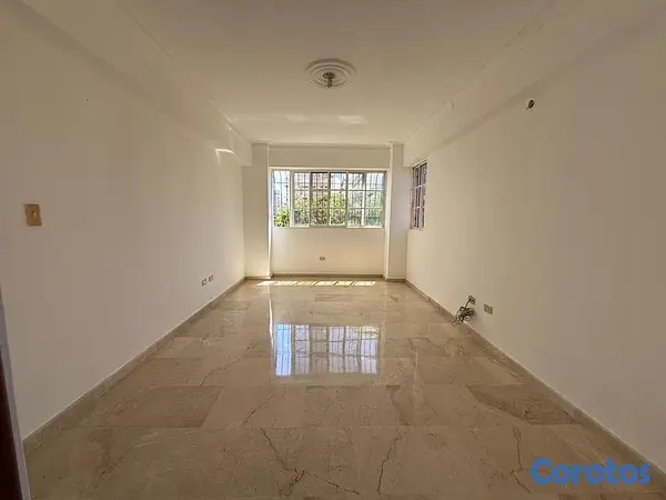 apartamentos - Urb. Real Vendo apartamento clásico, 3 habs., 2.5 baños, 2 parqueos  2