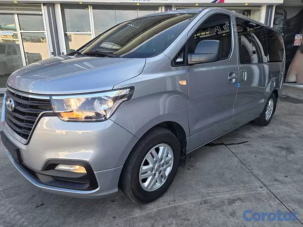 otros vehiculos - HYUNDAI GRAND STAREX 2021 GRIS 4