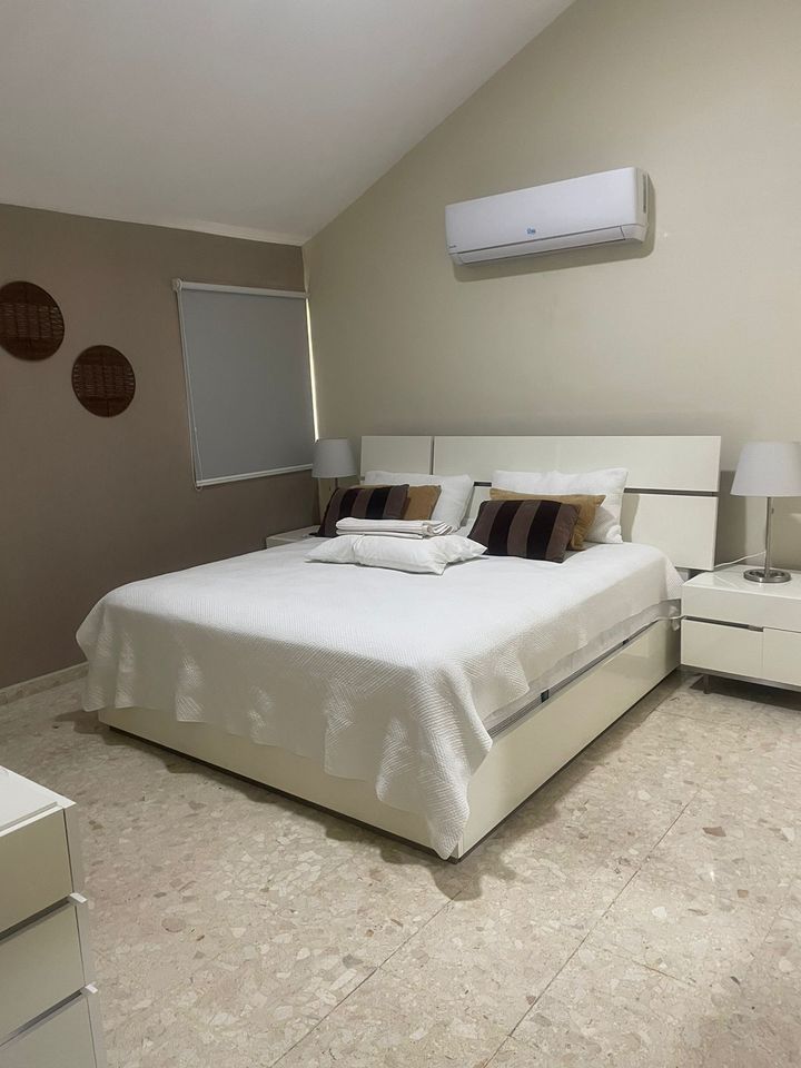 casas - Alquiler de Casa en Bella Vista solo Residencial 2