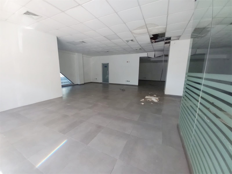 oficinas y locales comerciales - Local céntrico y comercial gazcue 5