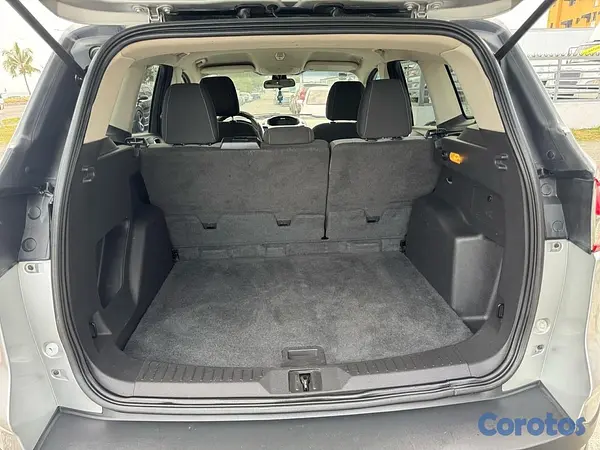 jeepetas y camionetas - Ford Escape SE 2014 4