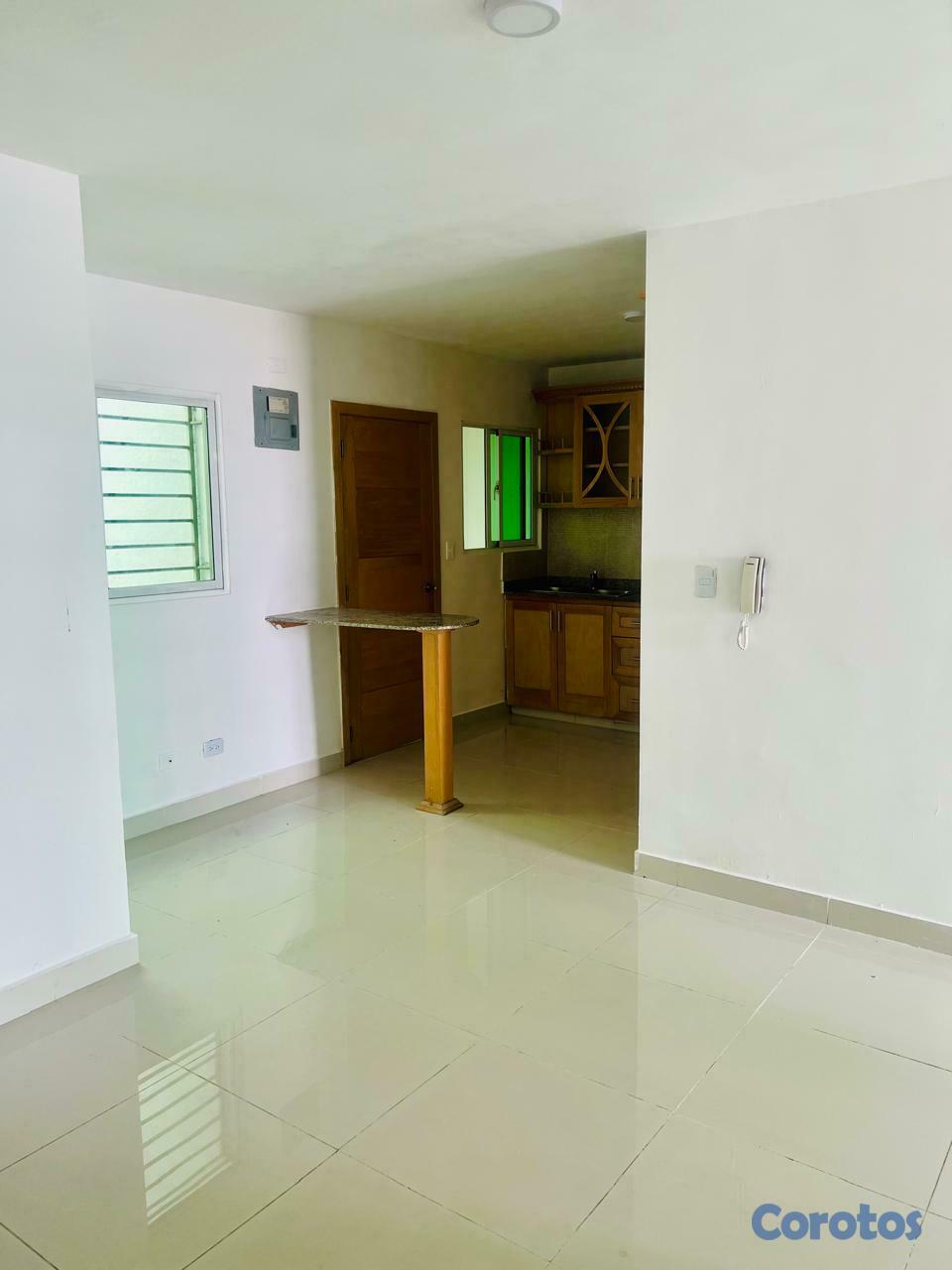 apartamentos - Apartamento en Excelentes condiciones y con Buena Distribución. 3