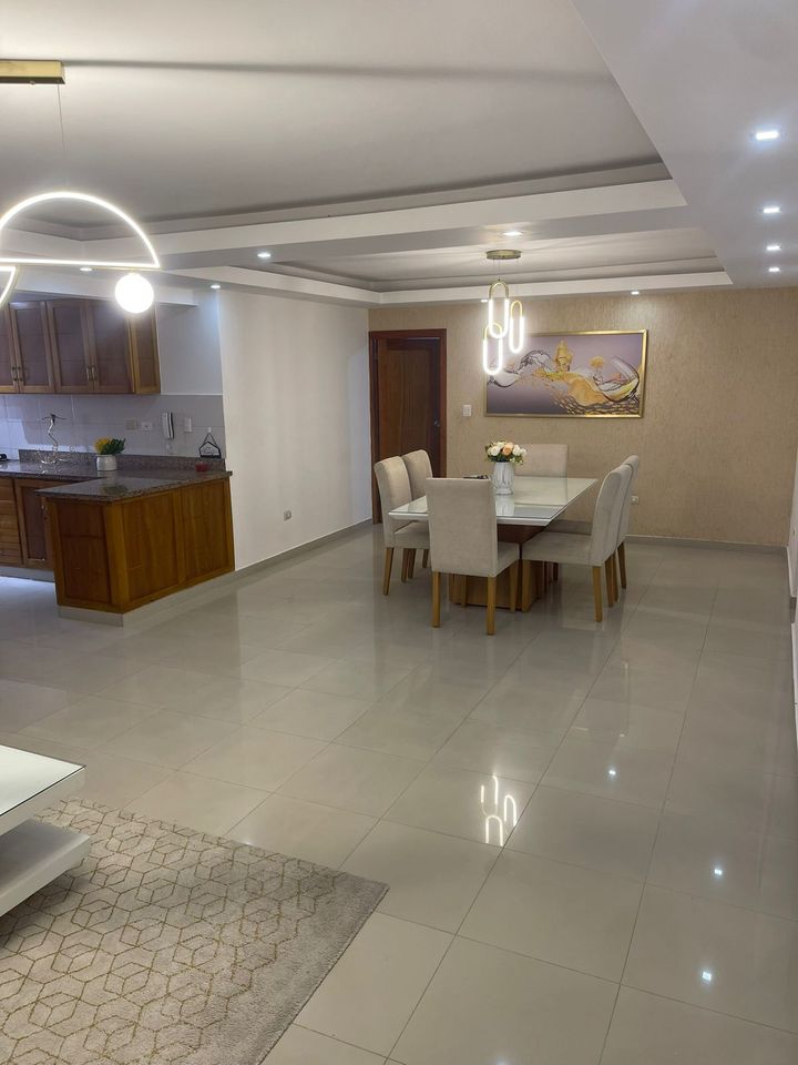 apartamentos - Venta de apartamento En Los Restauradores 1erpiso 2