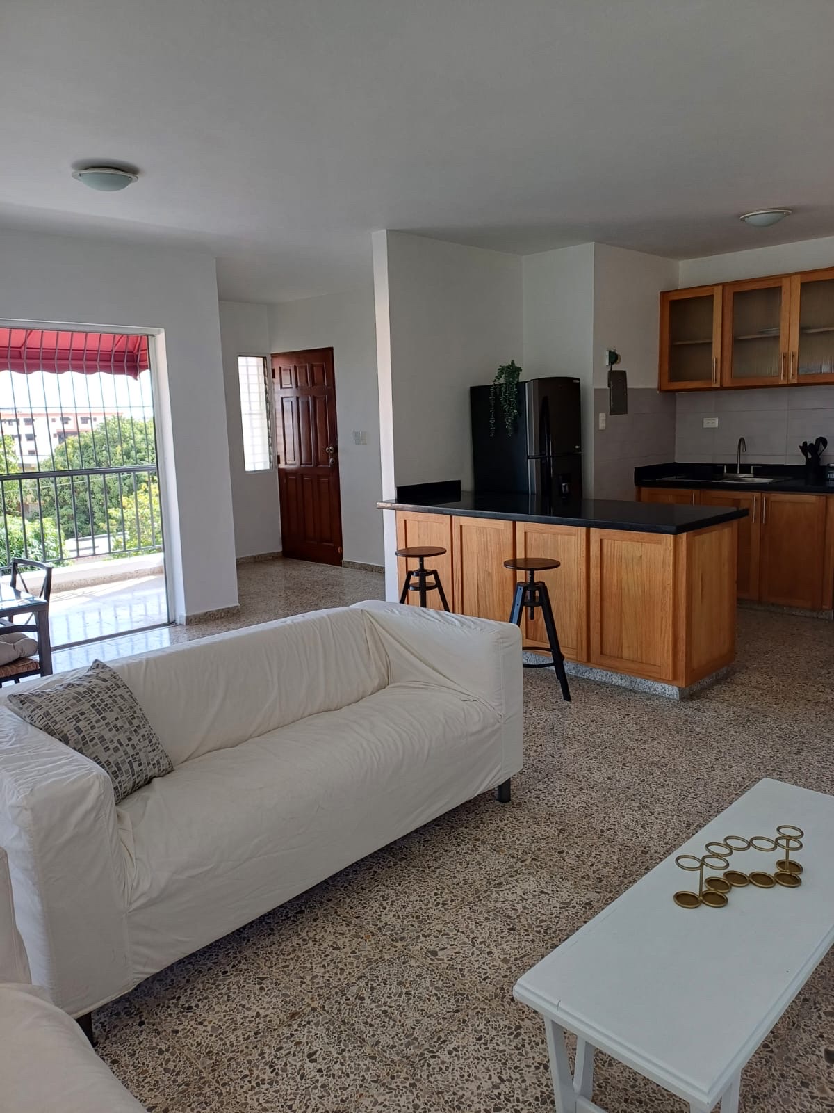 apartamentos - hermoso apartamento en una excelente zona y tranquila en bella vista  2