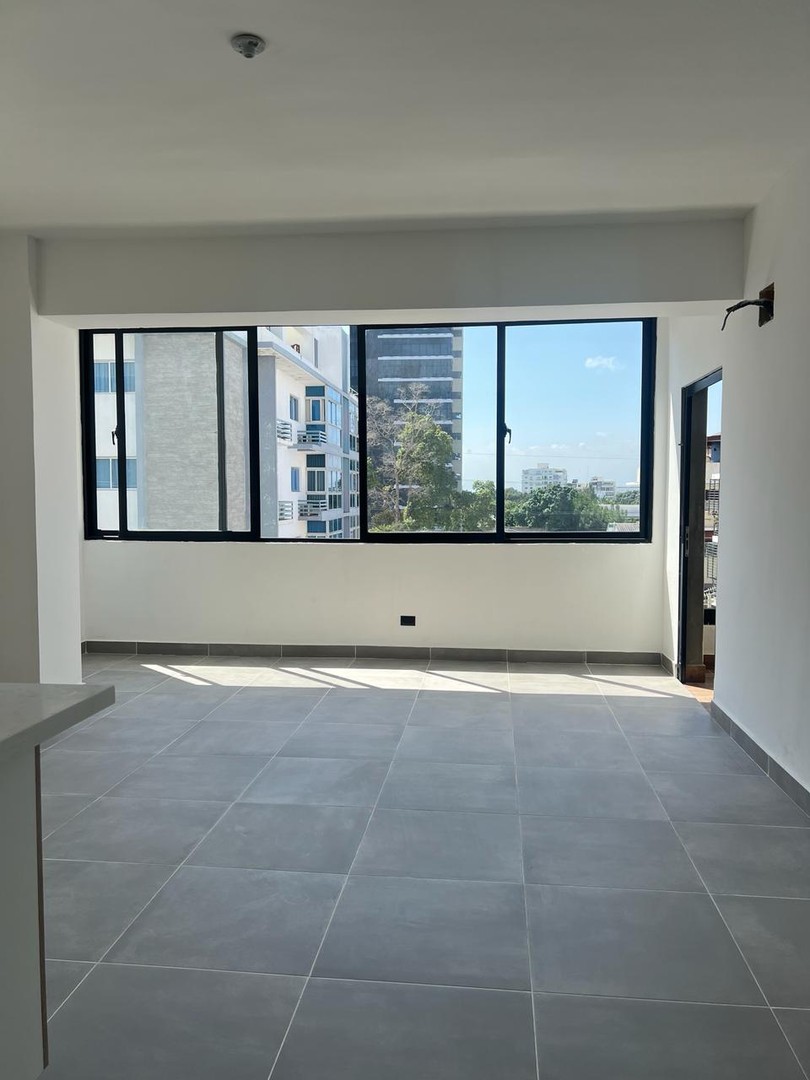 apartamentos - A Estrenar Apartamento en Alquiler de 2 hab. A una esquina de la Núñez de Cácere 4