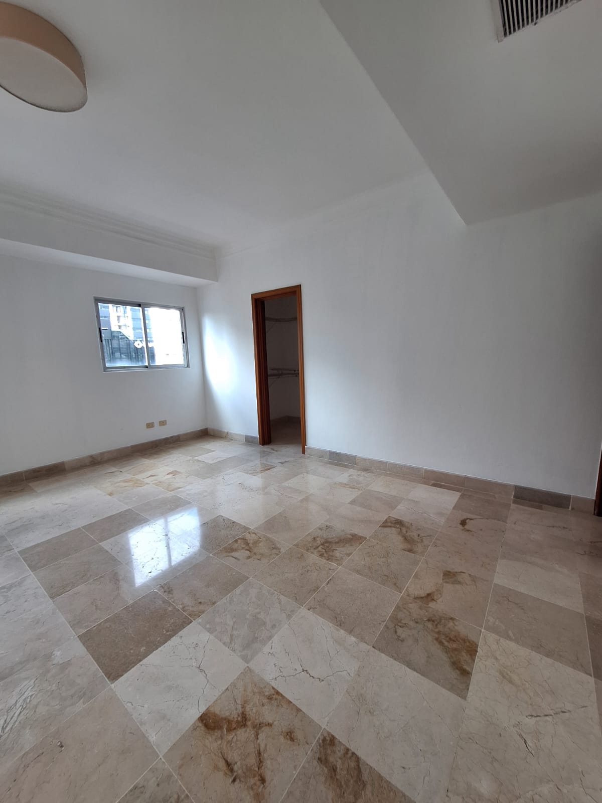 apartamentos - Rento apartamento en piantini , piso en marmol 5