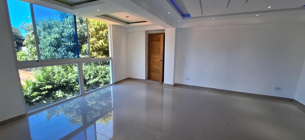 apartamentos - Apartamento en venta Los Tres Ojos #24-1867 tres dormitorios, piso bajo, 2 ptos. 2