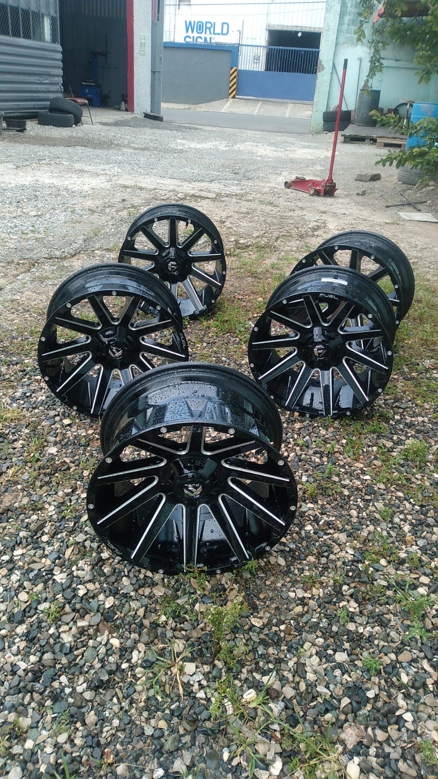 accesorios para vehiculos - Aros Fuell originales 5x127 Jeep Wrangle 20x10  5