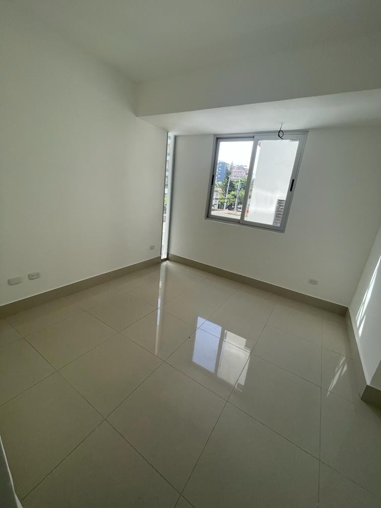 apartamentos - Se vende apartamento en Evaristo Morales 4
