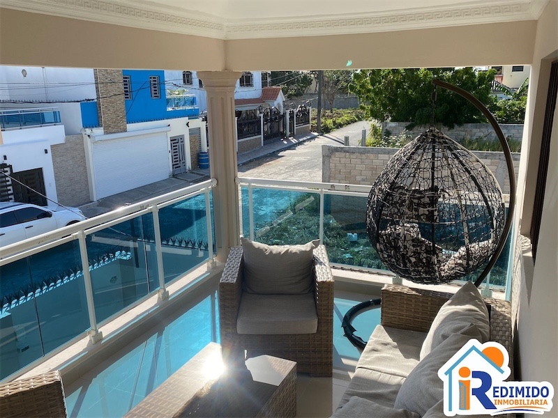 casas - Venta de casa de 2 niveles en la autopista de san Isidro Santo Domingo este 7