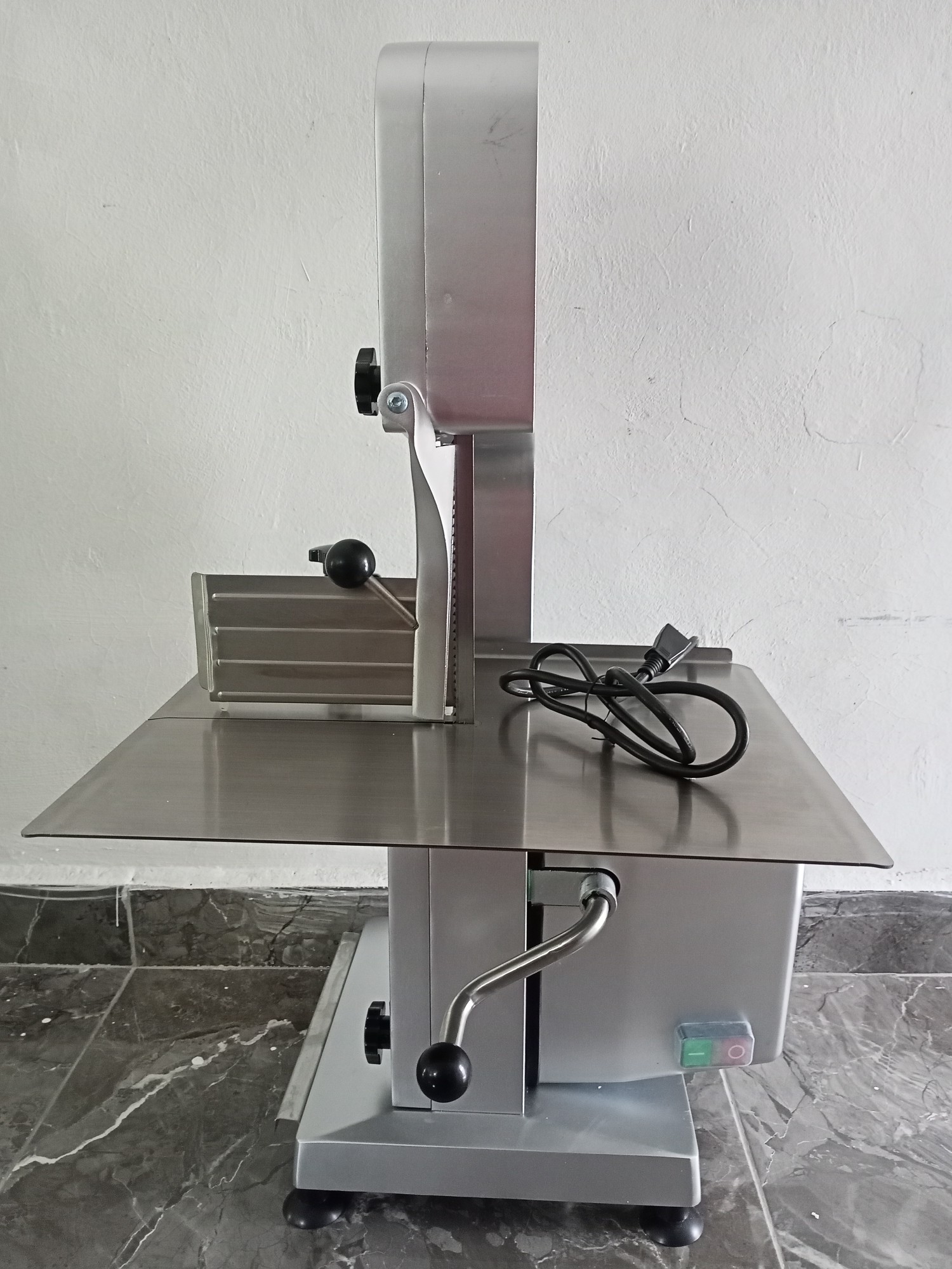 equipos profesionales - Sinfín de carnes de 650 wstt 0