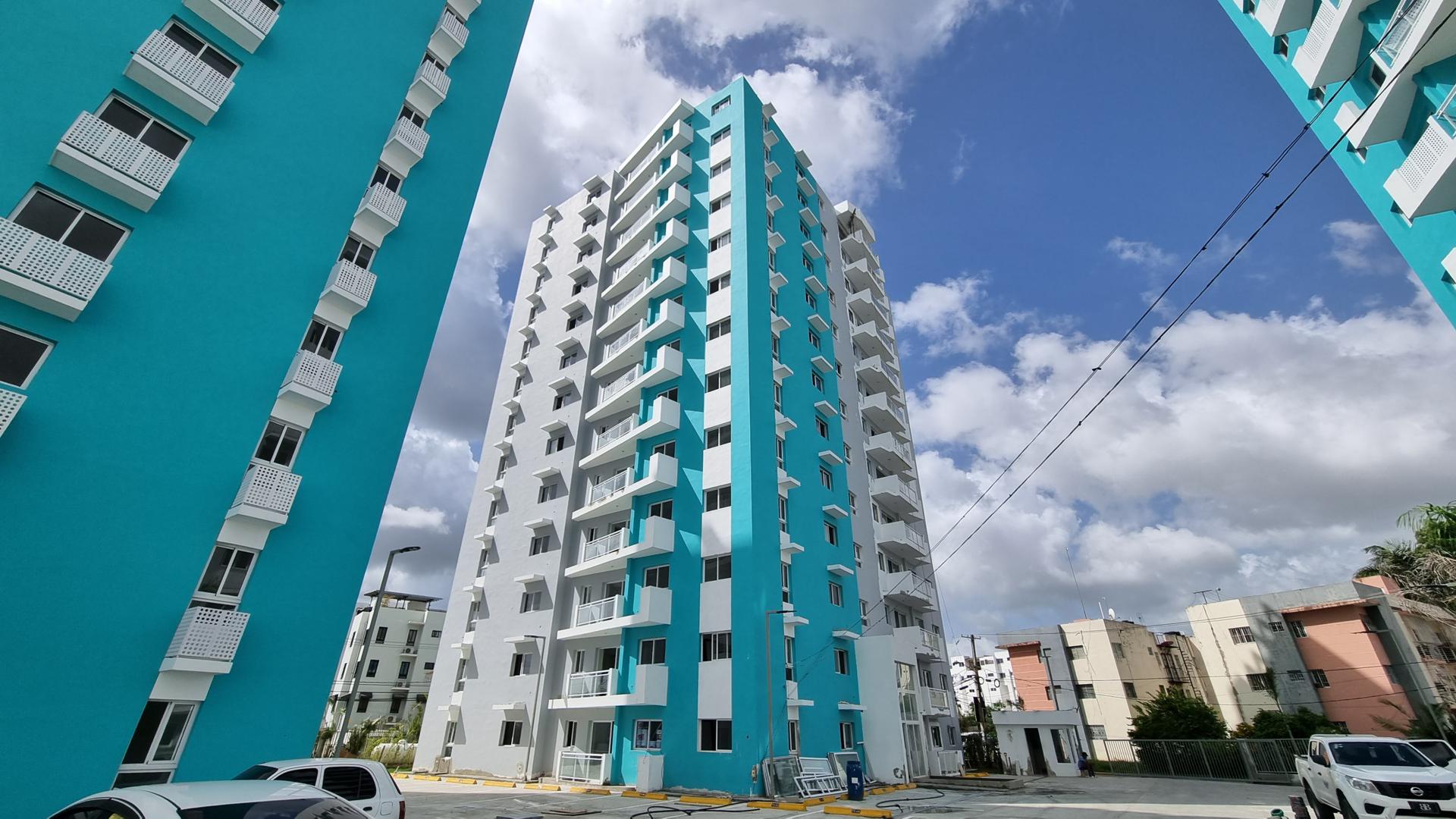 apartamentos - APARTAMENTO EN VENTA EN LA JACOBO MAJLUTA COLINAS DEL ARROYO II 1ER PISO 10