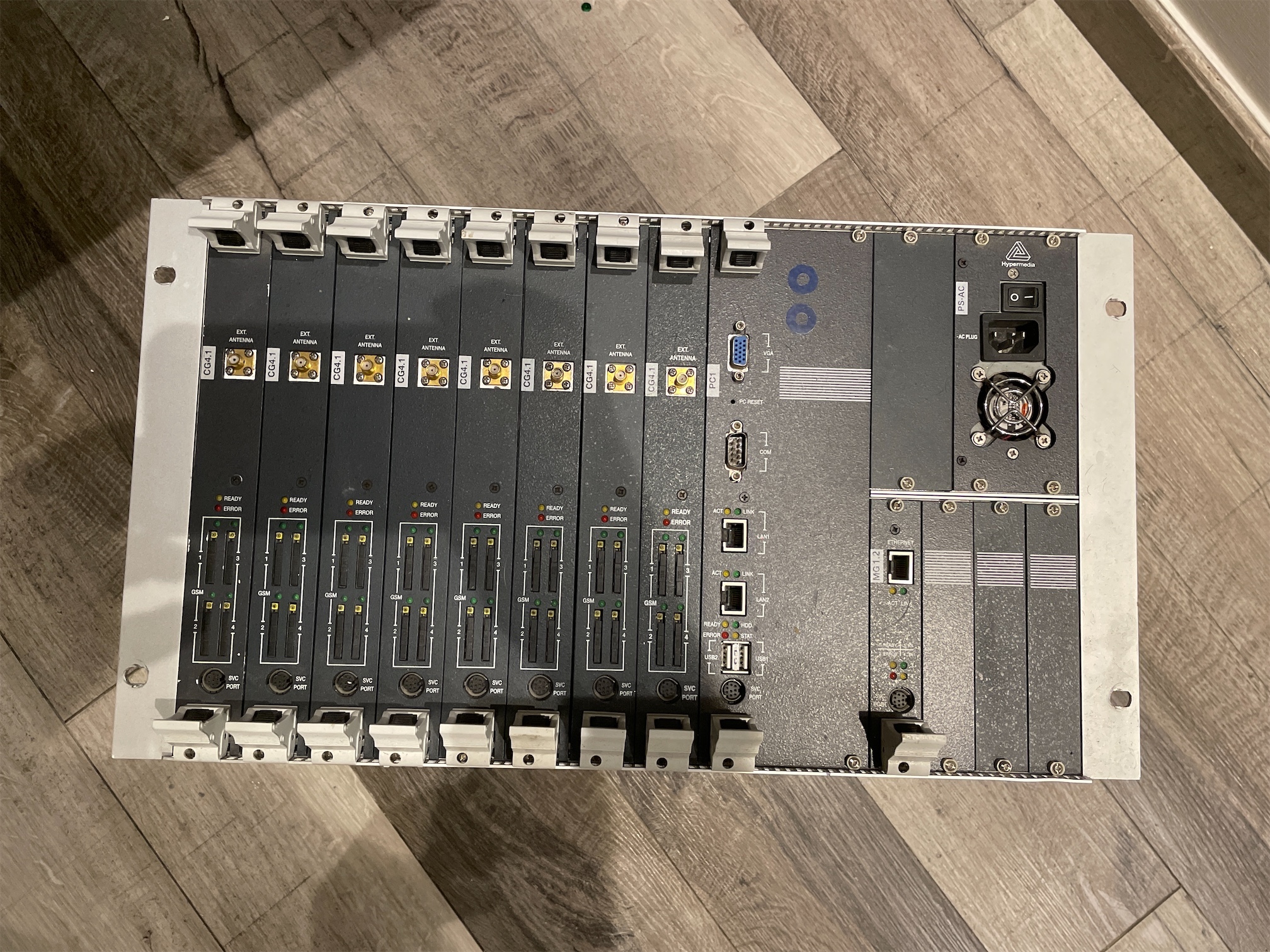 otros electronicos - Hypermedia gateway Gsm 32 canales con licencia para sms y voip