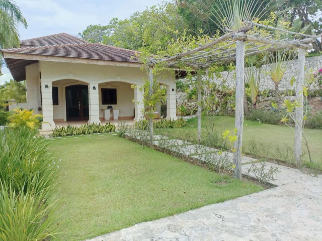 casas vacacionales y villas - Encanto de villa en sosua una de las mejores urbanizaciones con su playa 7
