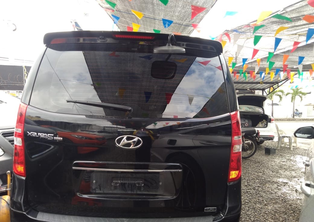 jeepetas y camionetas - HYUNDAI GRAND STAREX 2020 NEGRA 4