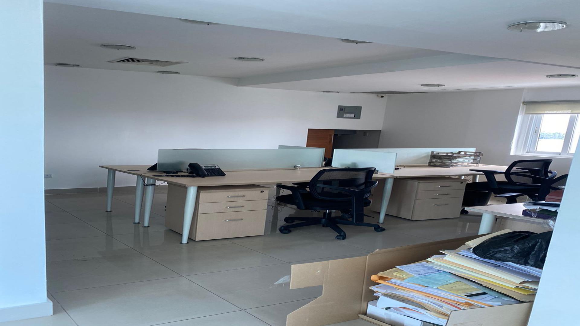 oficinas y locales comerciales - ALQUILO OFICINA AMUEBLADA EN LOS PRADOS 3