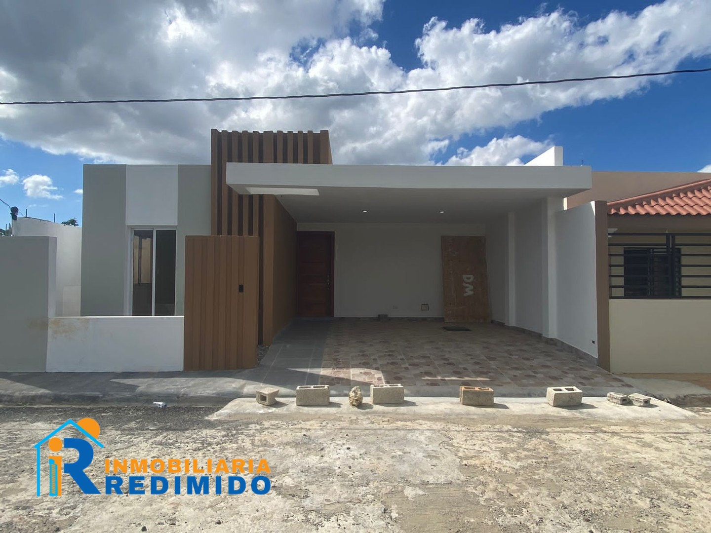 casas - Casa en San Isidro de un nivel y bello diseño en construcción 