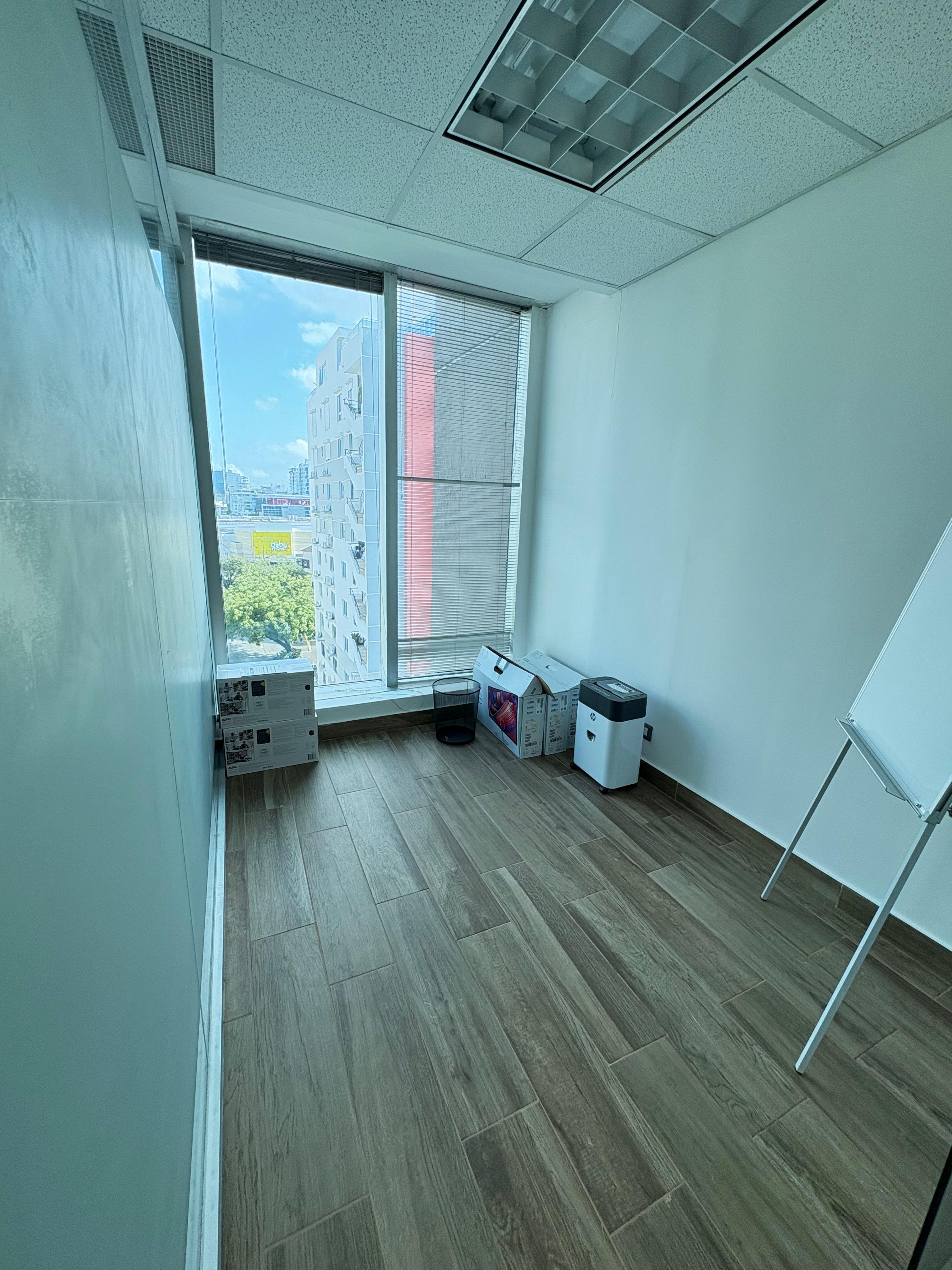 oficinas y locales comerciales - ALQUILO Local en La Esperilla Torre adminitrativo 6