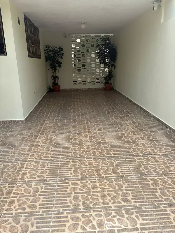casas - Vendo casa en Av. Independencia  5